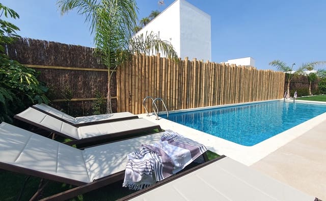 5 bedroom Villa for holiday rental in Conil de la Frontera with pool garage - € 2,800 (Ref: 9161830)