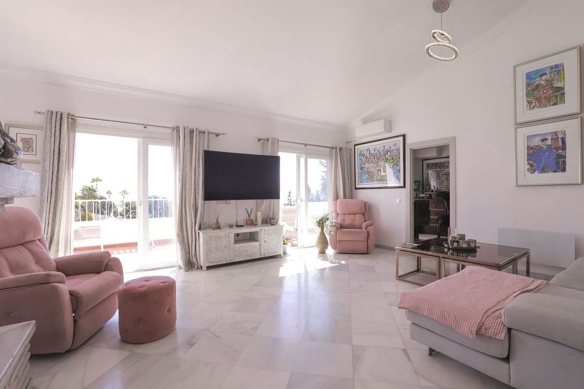 4 camera da letto Villa in vendita in Calahonda con piscina garage - 1.250.000 € (Rif: 9337059)