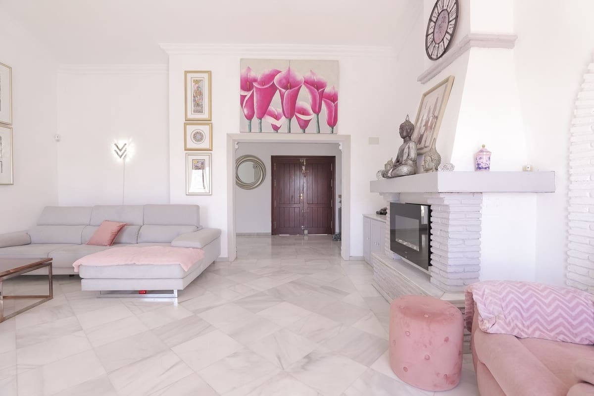 4 camera da letto Villa in vendita in Calahonda con piscina garage - 1.250.000 € (Rif: 9337059)