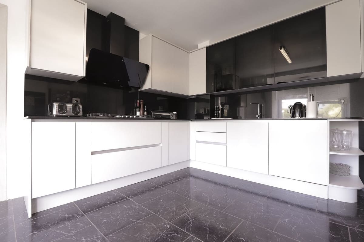 4 camera da letto Villa in vendita in Calahonda con piscina garage - 1.250.000 € (Rif: 9337059)