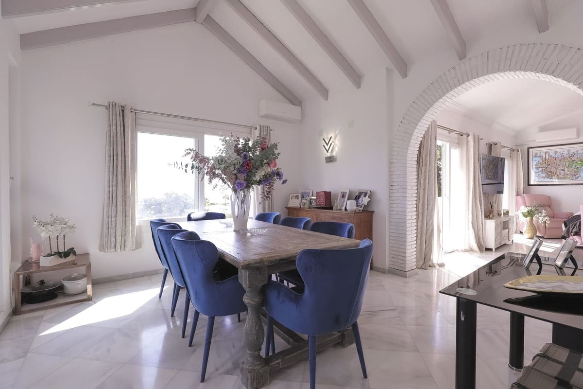 4 camera da letto Villa in vendita in Calahonda con piscina garage - 1.250.000 € (Rif: 9337059)