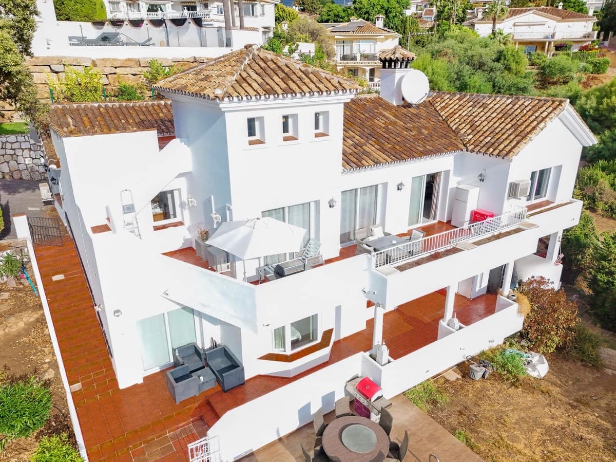 4 camera da letto Villa in vendita in Calahonda con piscina garage - 1.250.000 € (Rif: 9337059)