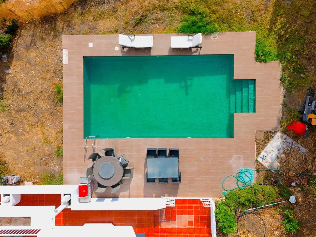 4 camera da letto Villa in vendita in Calahonda con piscina garage - 1.250.000 € (Rif: 9337059)