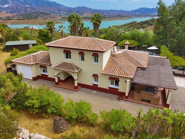 4 sovrum Villa till salu i Viñuela med pool garage - 595 000 € (Ref: 9337061)