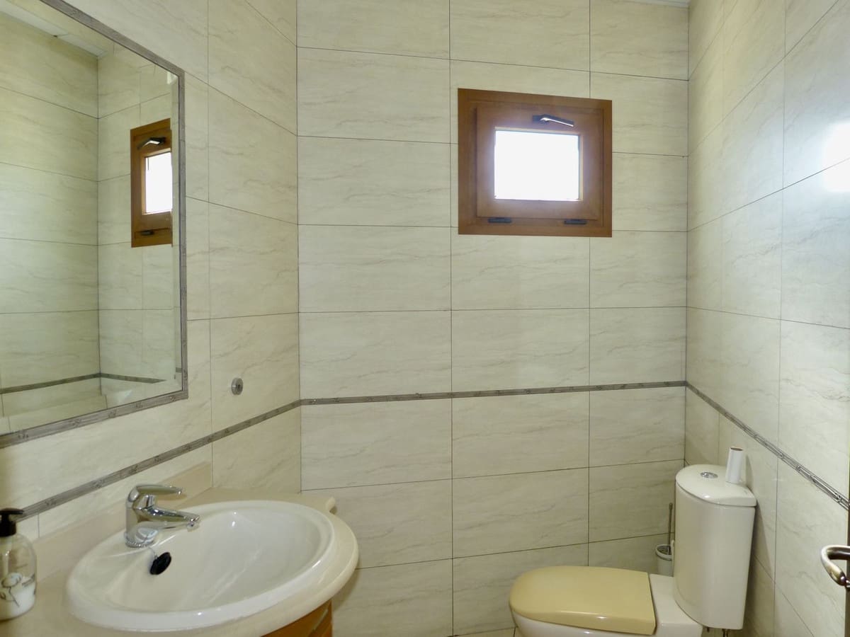 Kommersiell till salu i Cabopino med garage - 685 000 € (Ref: 9337062)