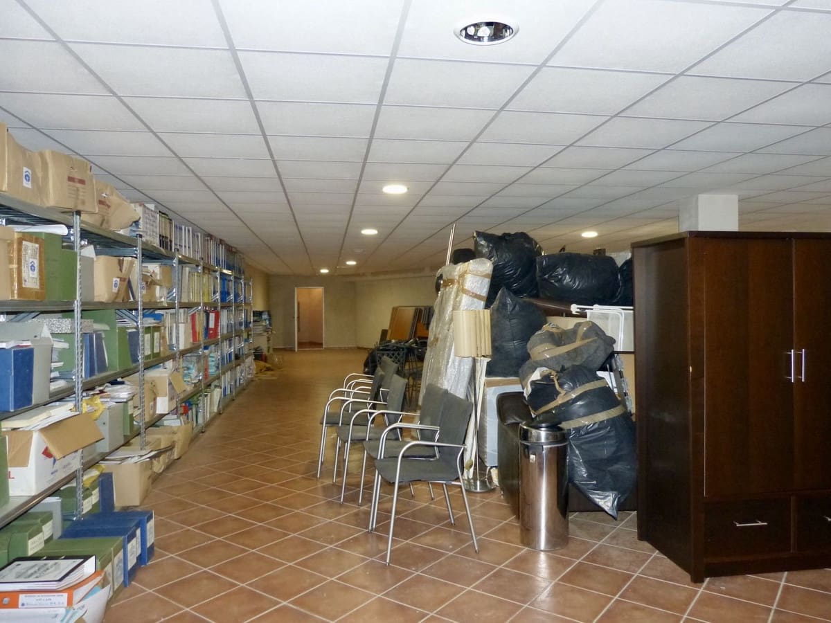 Kommersiell till salu i Cabopino med garage - 685 000 € (Ref: 9337062)