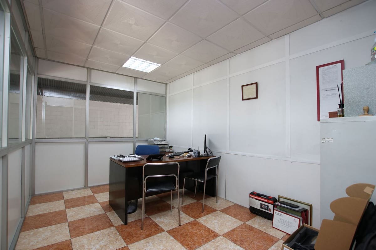 Komercyjne na sprzedaż w Alhaurin el Grande z garażem - 1 499 000 € (Ref: 9337064)