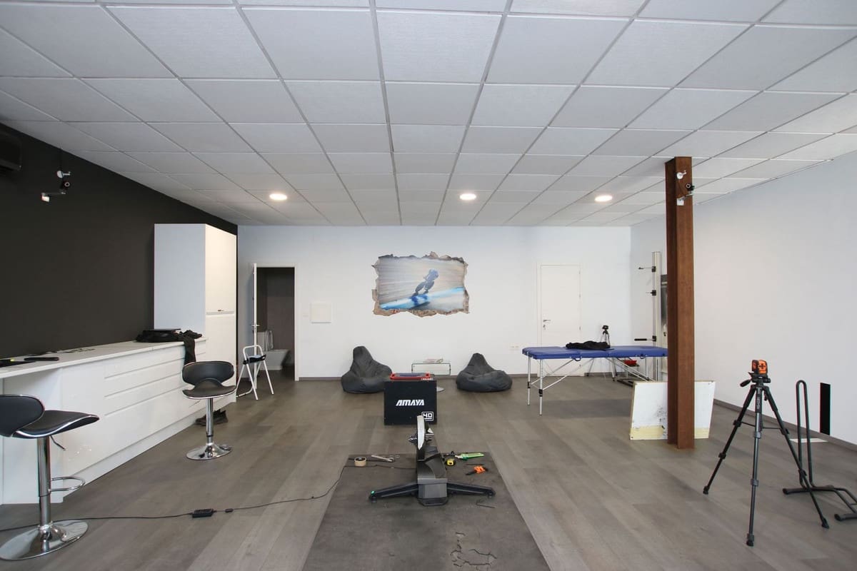 Komercyjne na sprzedaż w Alhaurin el Grande z garażem - 1 499 000 € (Ref: 9337064)