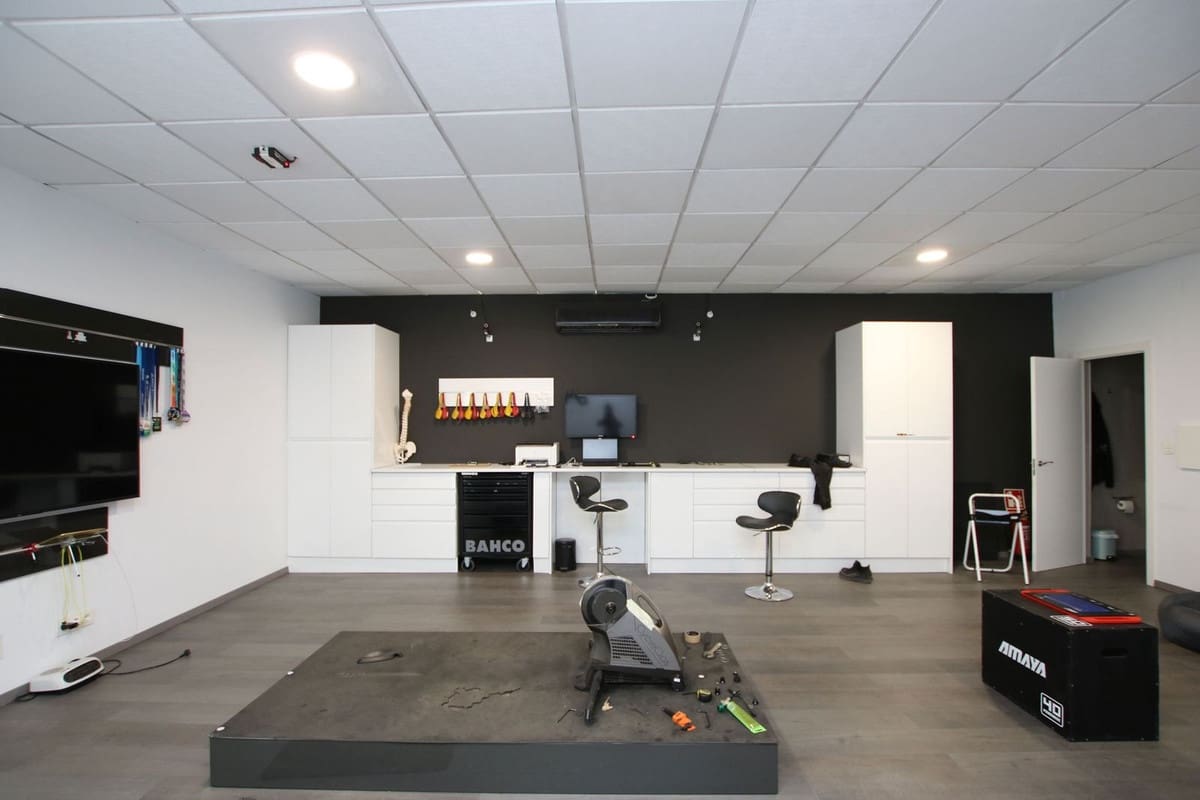 Komercyjne na sprzedaż w Alhaurin el Grande z garażem - 1 499 000 € (Ref: 9337064)