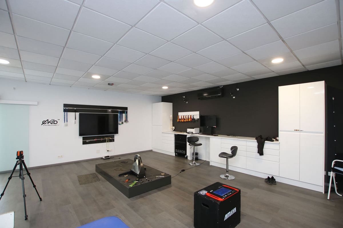 Komercyjne na sprzedaż w Alhaurin el Grande z garażem - 1 499 000 € (Ref: 9337064)