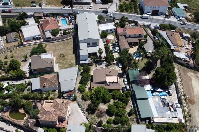 Komercyjne na sprzedaż w Alhaurín el Grande z garażem - 1 499 000 € (Ref: 9337064)