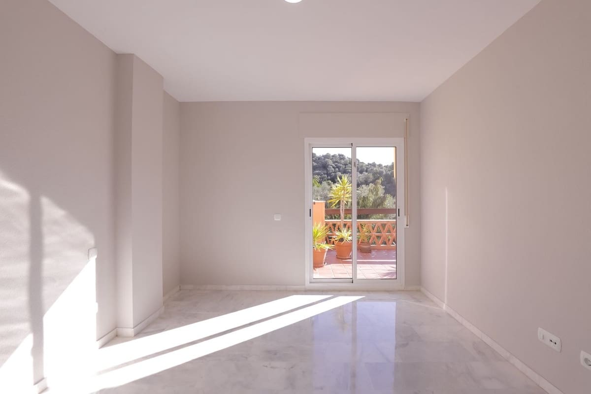 2 sovrum Takvåning till salu i La Reserva med pool garage - 349 000 € (Ref: 9438758)