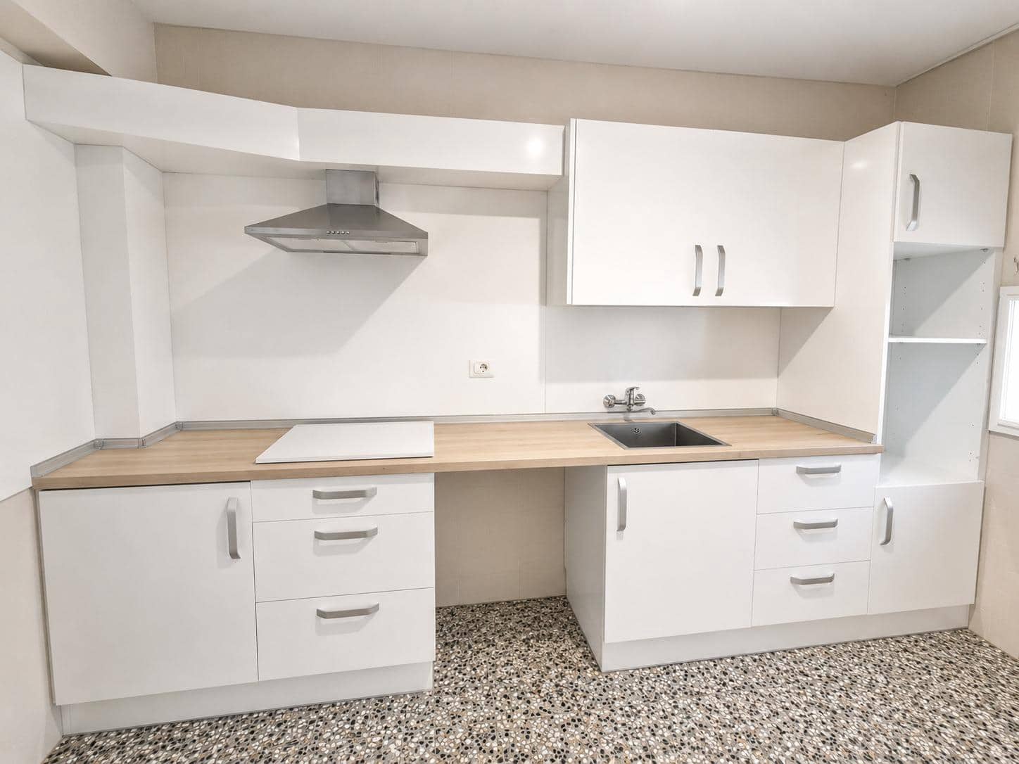 4 bedroom Flat for sale in Carcaixent - € 134,000 (Ref: 10005637)