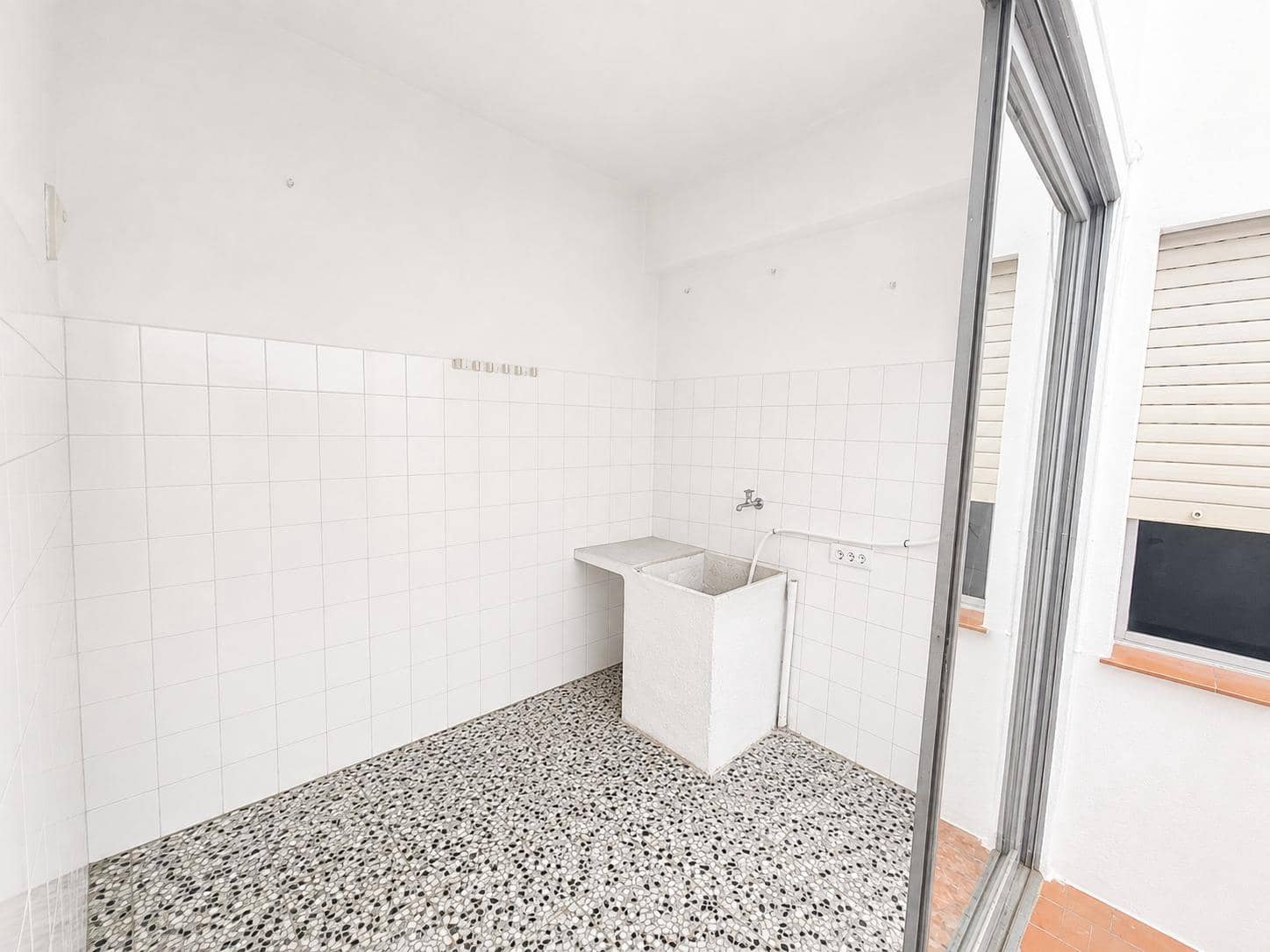 4 bedroom Flat for sale in Carcaixent - € 134,000 (Ref: 10005637)