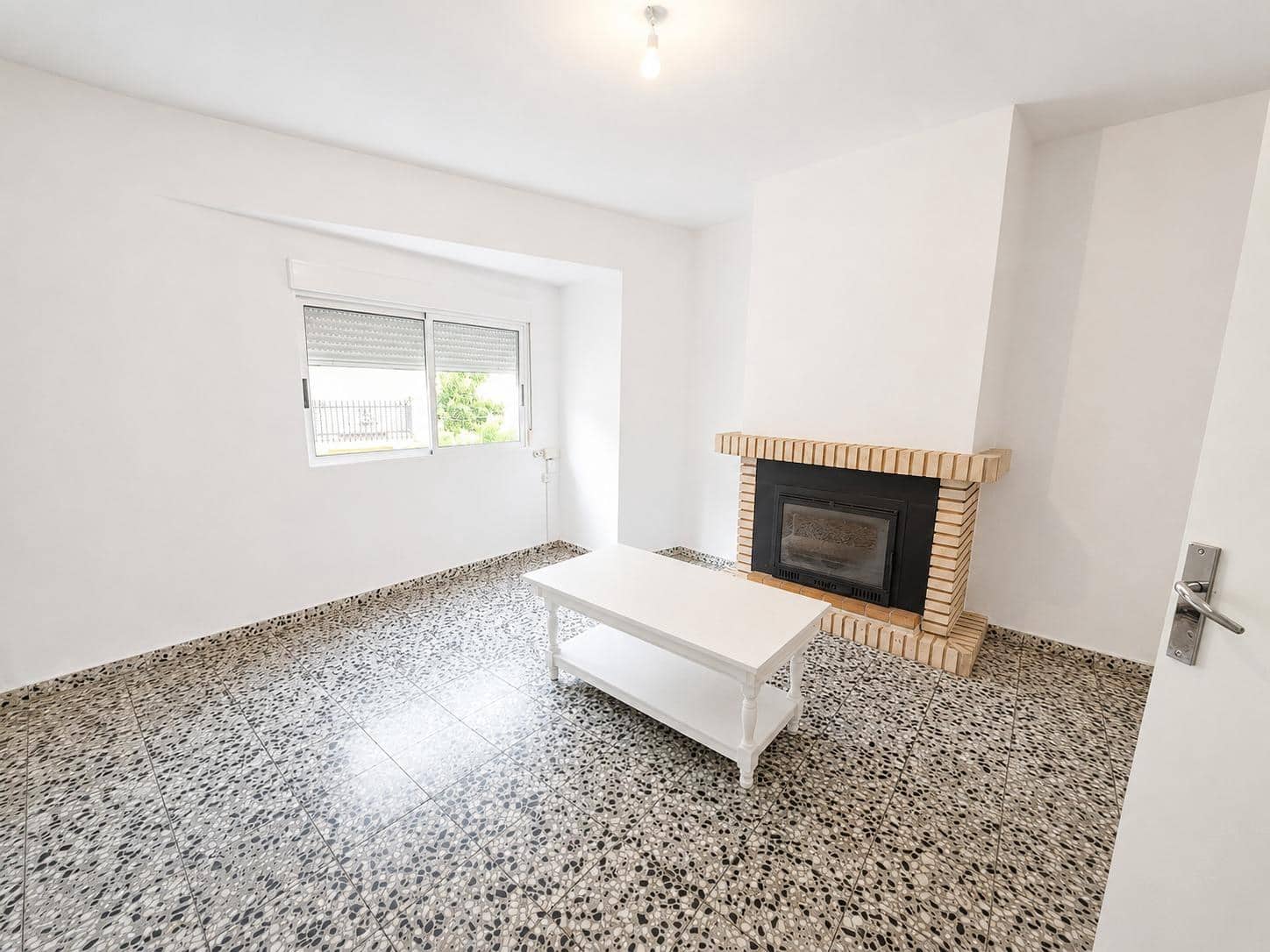 4 bedroom Flat for sale in Carcaixent - € 134,000 (Ref: 10005637)