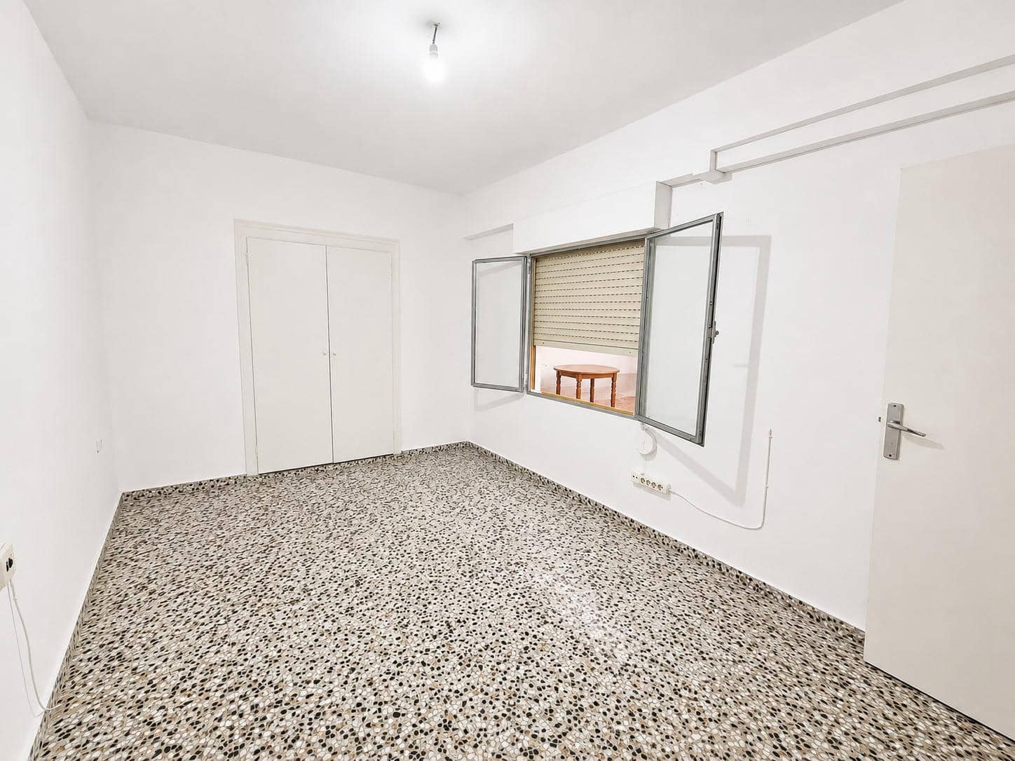 4 bedroom Flat for sale in Carcaixent - € 134,000 (Ref: 10005637)
