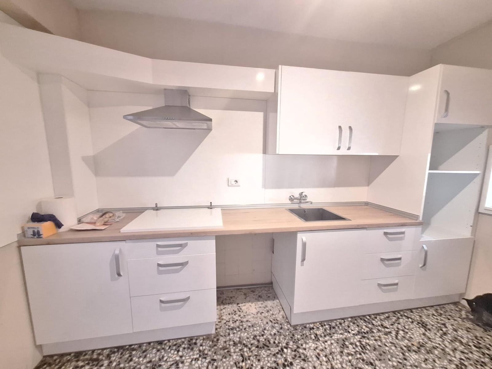 4 bedroom Flat for sale in Carcaixent - € 134,000 (Ref: 10005637)