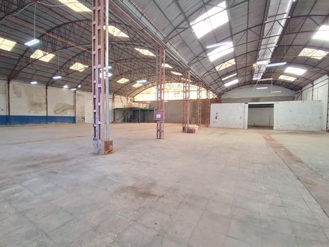 Business for sale in Algemesí - € 550,000 (Ref: 10017530)