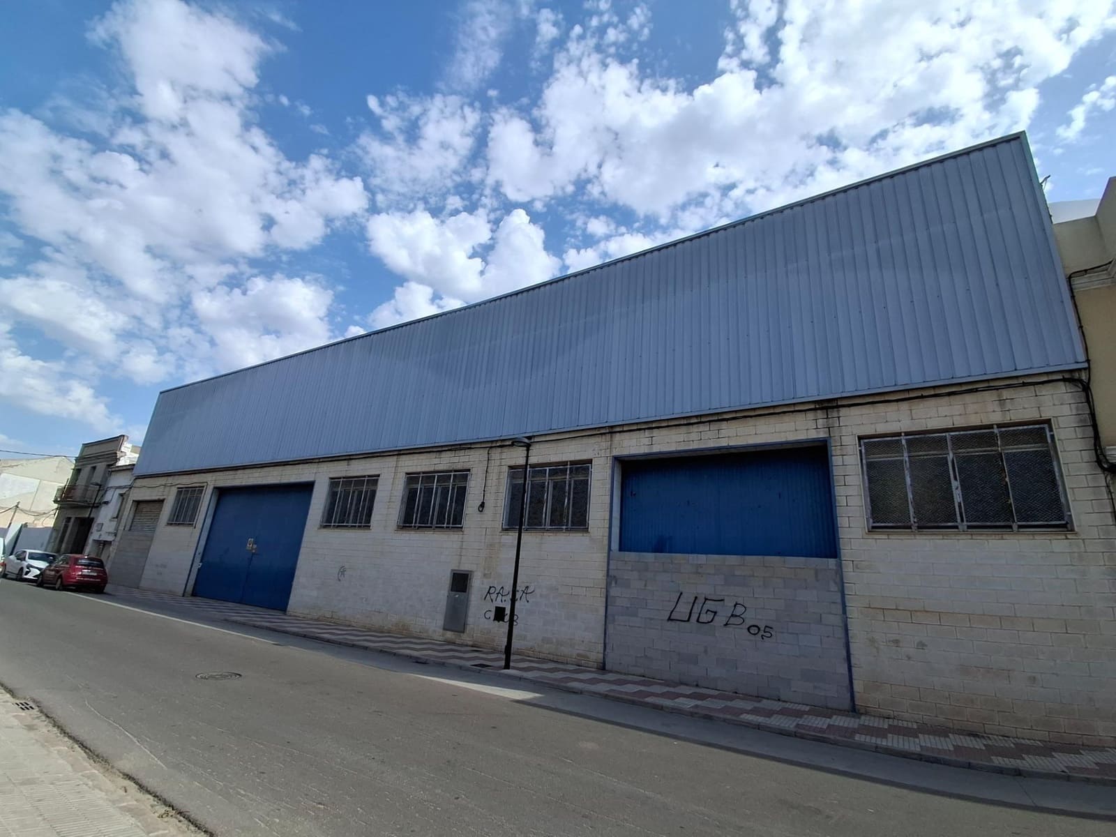 Business for sale in Algemesi - € 550,000 (Ref: 10017530)
