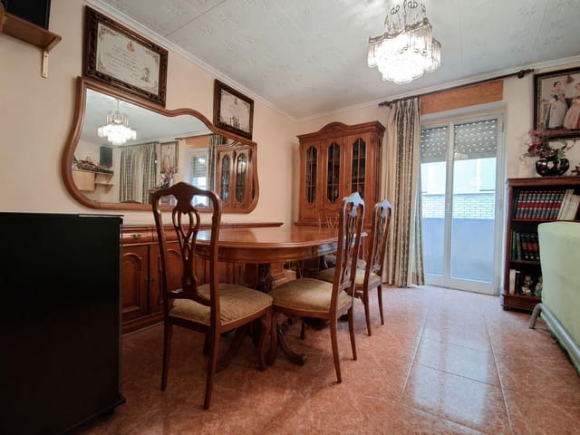 Casa em Banda para venda em Alzira - 200 000 € (Ref: 10035396)