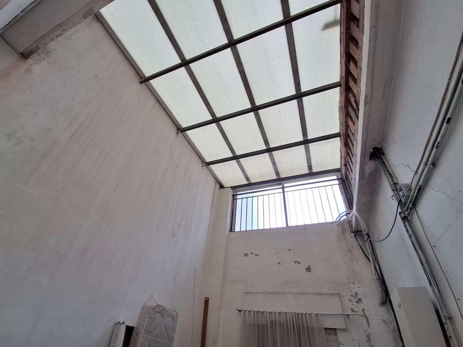 Casa em Banda para venda em Alzira - 200 000 € (Ref: 10035396)