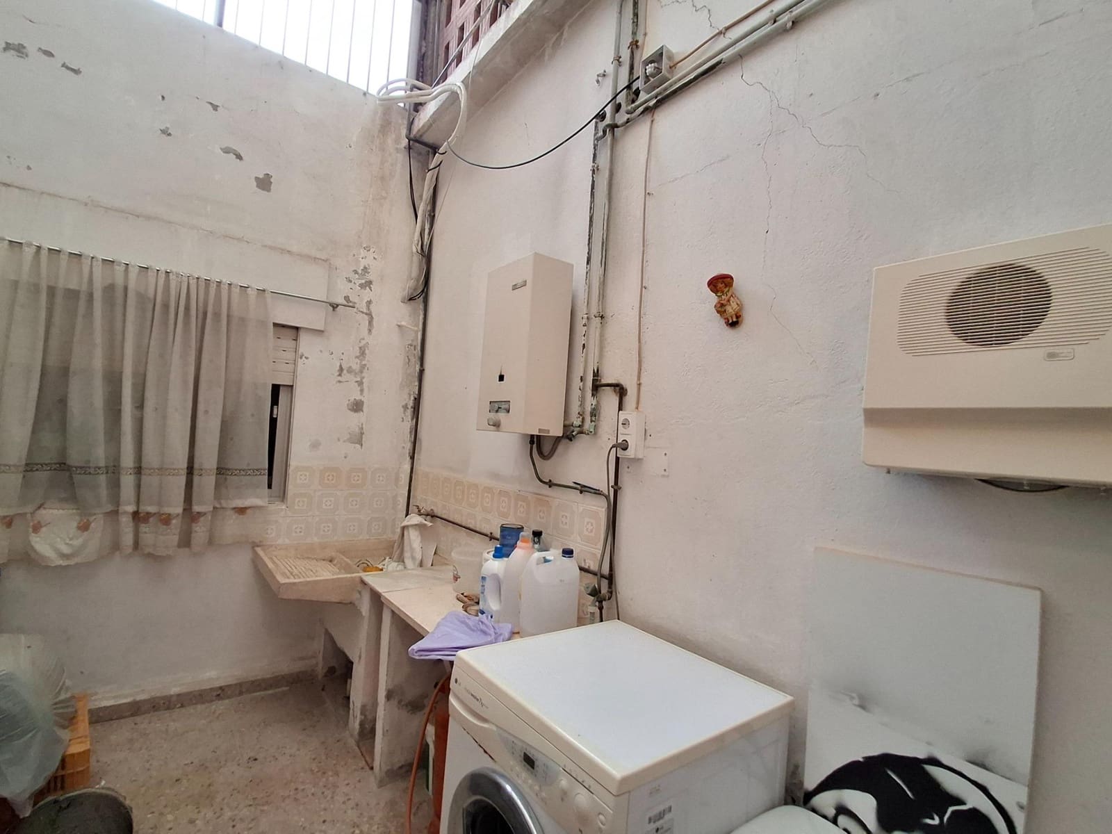 Casa em Banda para venda em Alzira - 200 000 € (Ref: 10035396)