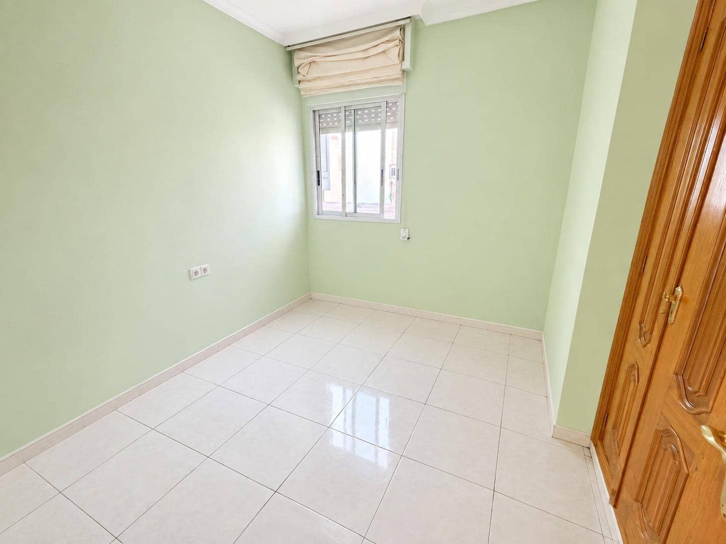 5 bedroom Flat for sale in Alzira - € 210,000 (Ref: 10055294)