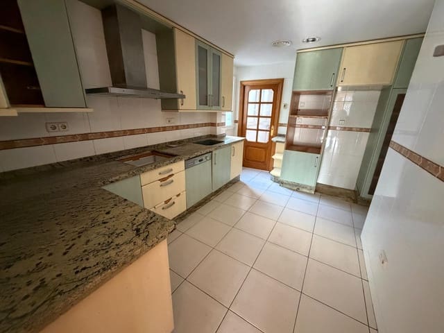 5 camera da letto Appartamento in vendita in Alzira - 210.000 € (Rif: 10055294)