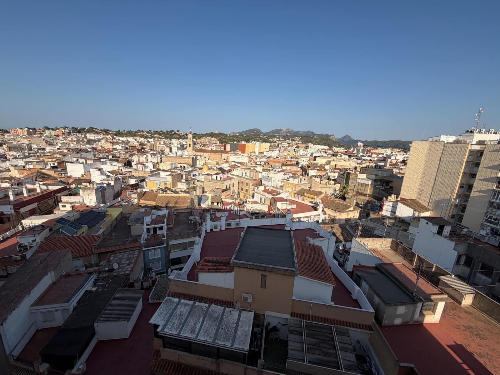 5 bedroom Flat for sale in Alzira - € 210,000 (Ref: 10055294)