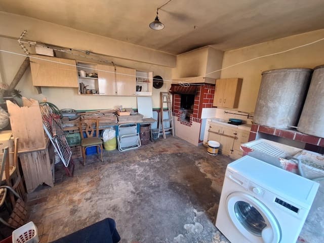 5 soverom Hus til salgs i Alzira med garasje - € 202 000 (Ref: 10072587)