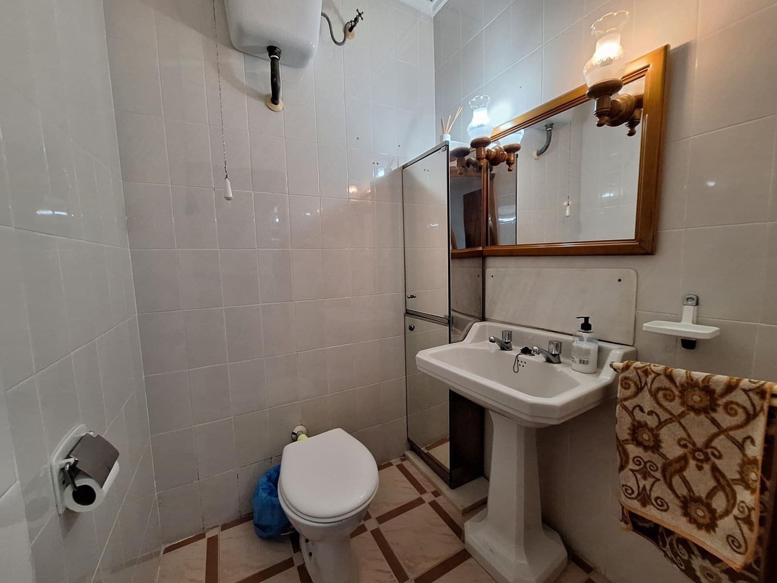 5 soverom Hus til salgs i Alzira med garasje - € 202 000 (Ref: 10072587)
