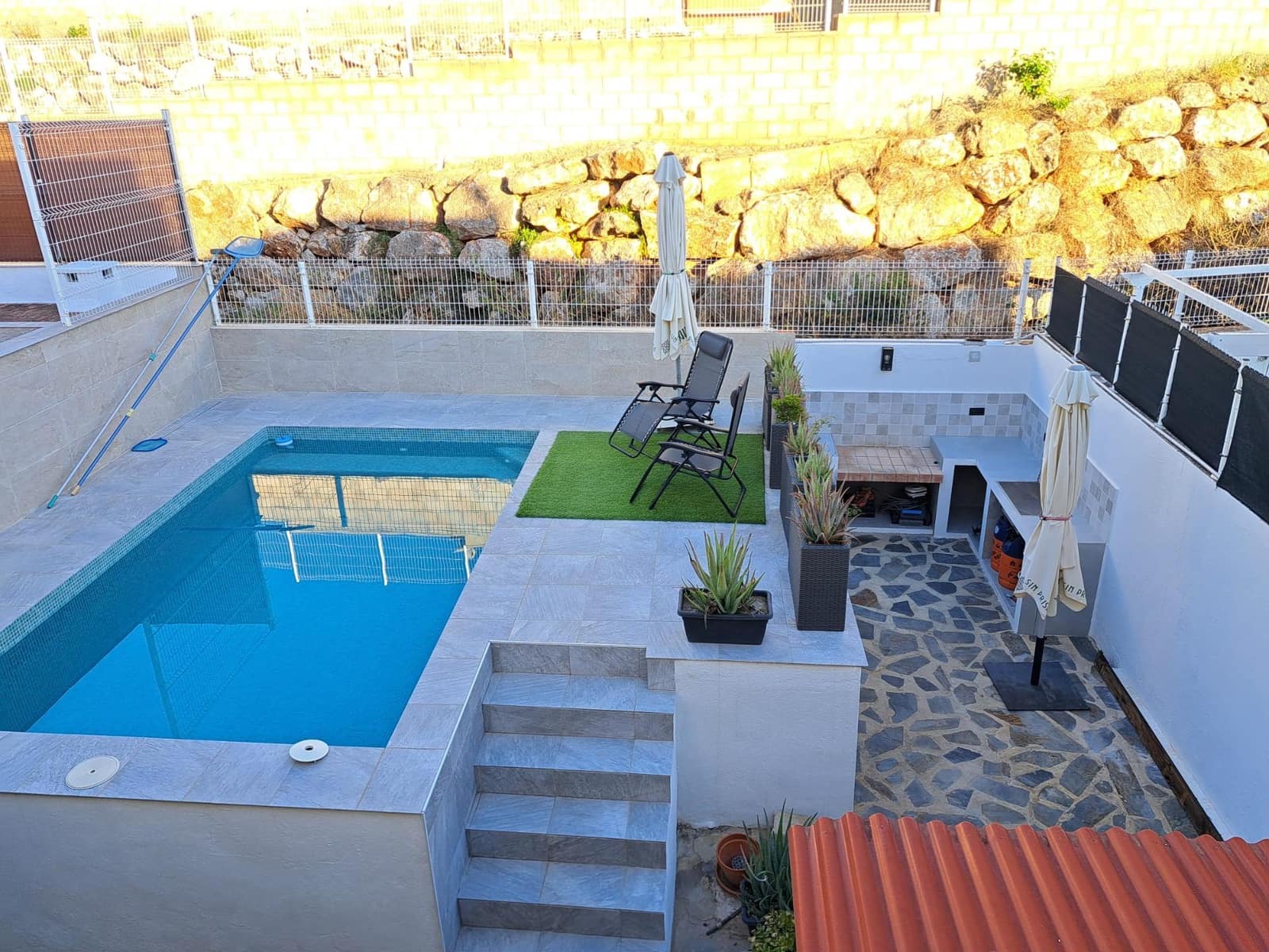 4 soveværelse Rækkehus til salg i Alzira med swimmingpool garage - € 390.000 (Ref: 10078392)