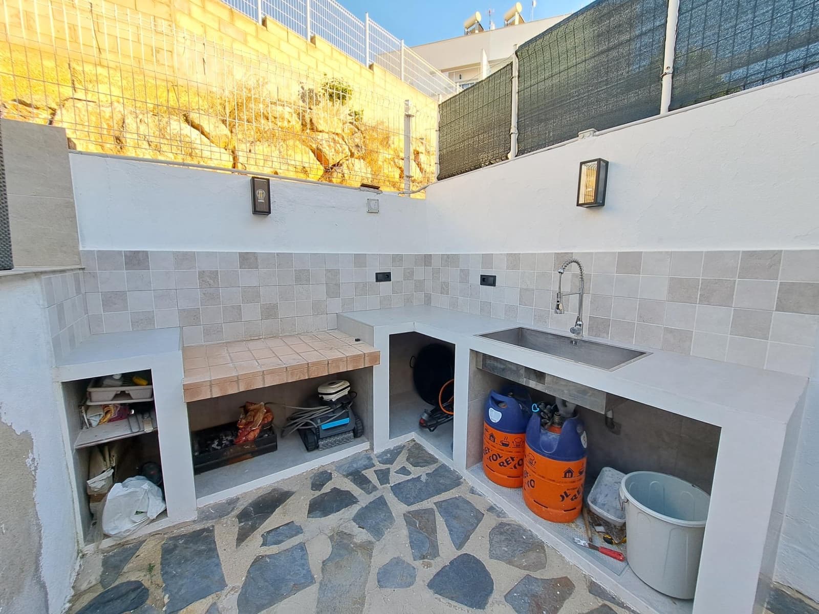 4 soveværelse Rækkehus til salg i Alzira med swimmingpool garage - € 390.000 (Ref: 10078392)
