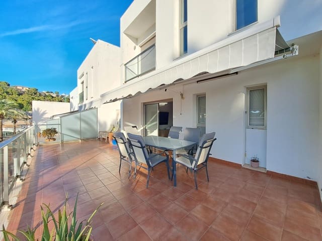 4 chambre Villa/Maison Mitoyenne à vendre à Alzira avec piscine garage - 390 000 € (Ref: 10078392)