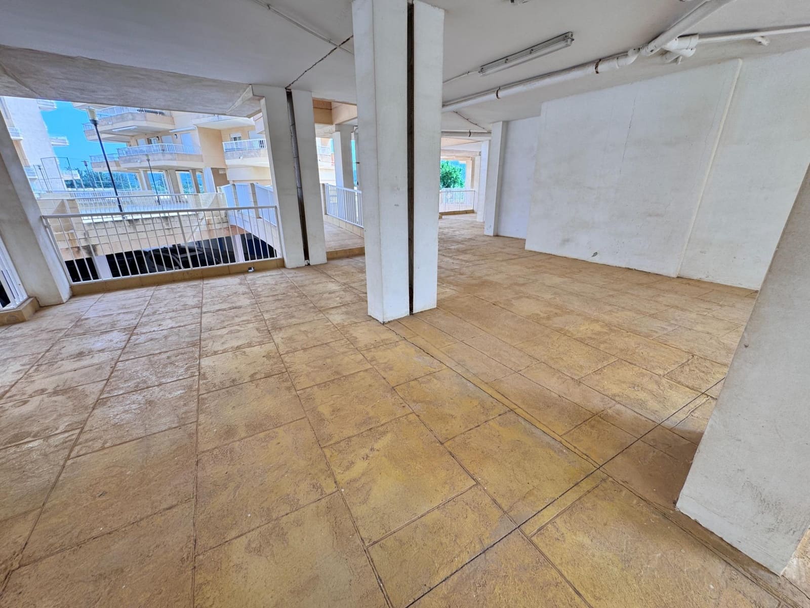2 bedroom Apartment for sale in Xeraco with pool garage - € 240,000 (Ref: 10086165)