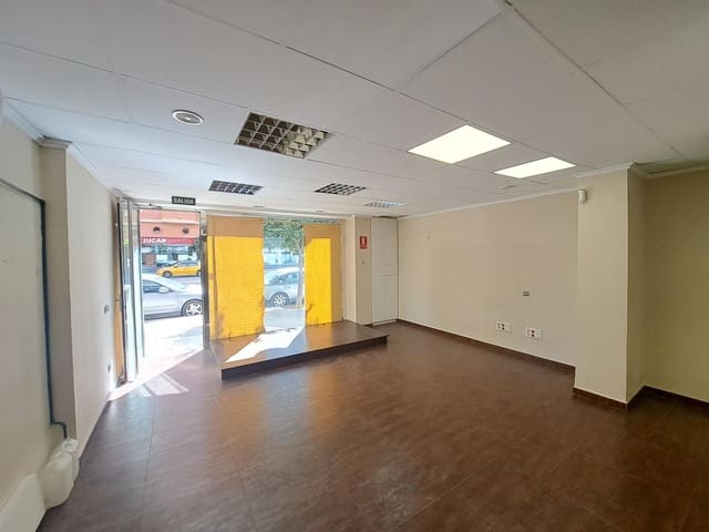 Comercial para arrendar em Alzira - 700 € (Ref: 10094684)