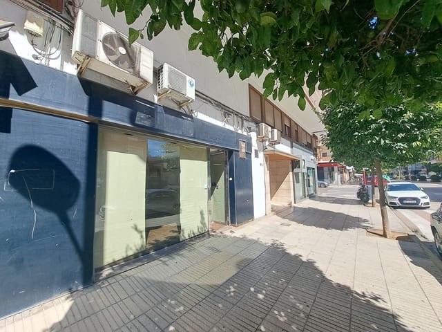 Comercial para arrendar em Alzira - 700 € (Ref: 10094684)