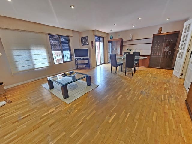 3 makuuhuone Asunto myytävänä paikassa Alzira - 163 000 € (Ref: 10100457)