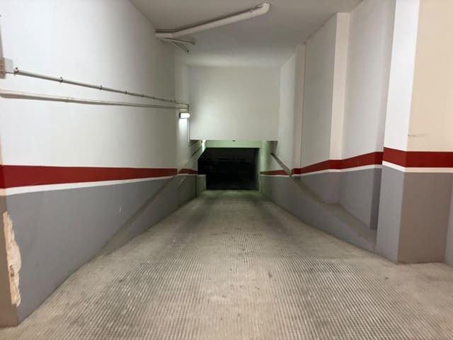 Garage till salu i Carcaixent - 12 500 € (Ref: 10100458)