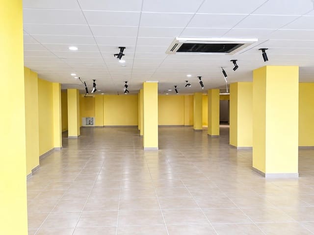 Local Commercial à vendre à Alzira - 377 000 € (Ref: 10102626)