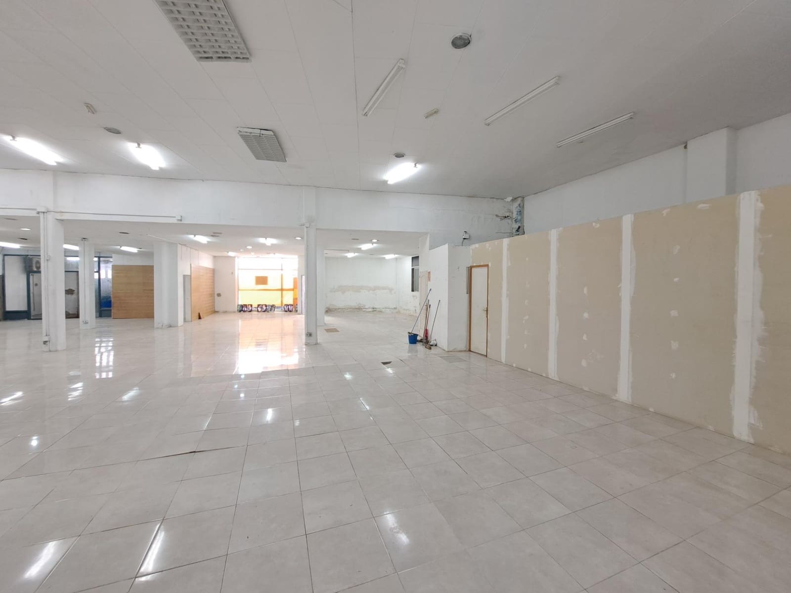 Gewerbe zu verkaufen in Alzira - 190.000 € (Ref: 10109693)