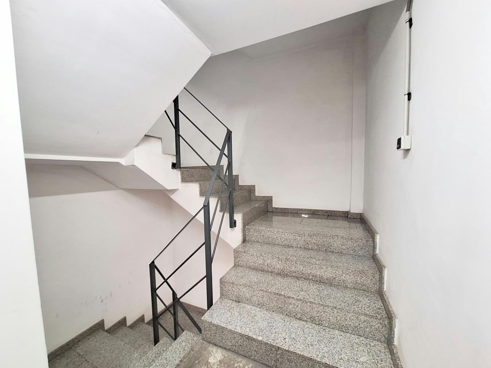 Garage te koop in Carcaixent - € 18.000 (Ref: 10129500)