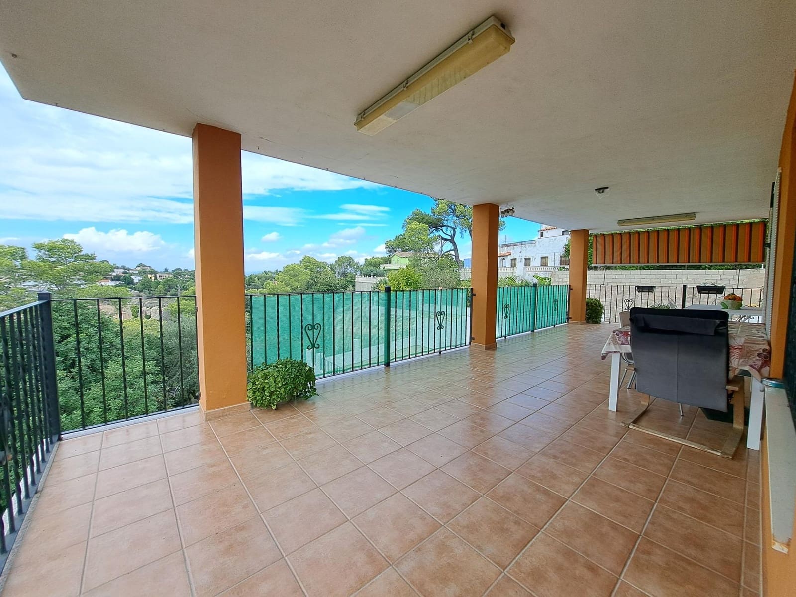 5 slaapkamer Flat te koop in Alzira met zwembad - € 425.000 (Ref: 10147142)