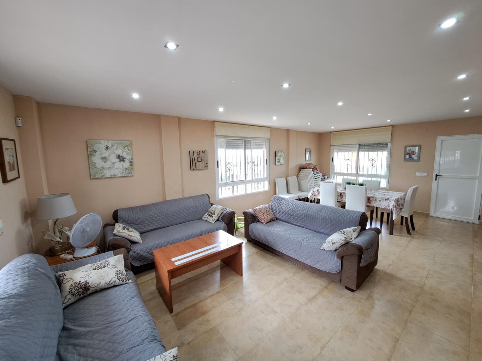 5 slaapkamer Flat te koop in Alzira met zwembad - € 425.000 (Ref: 10147142)