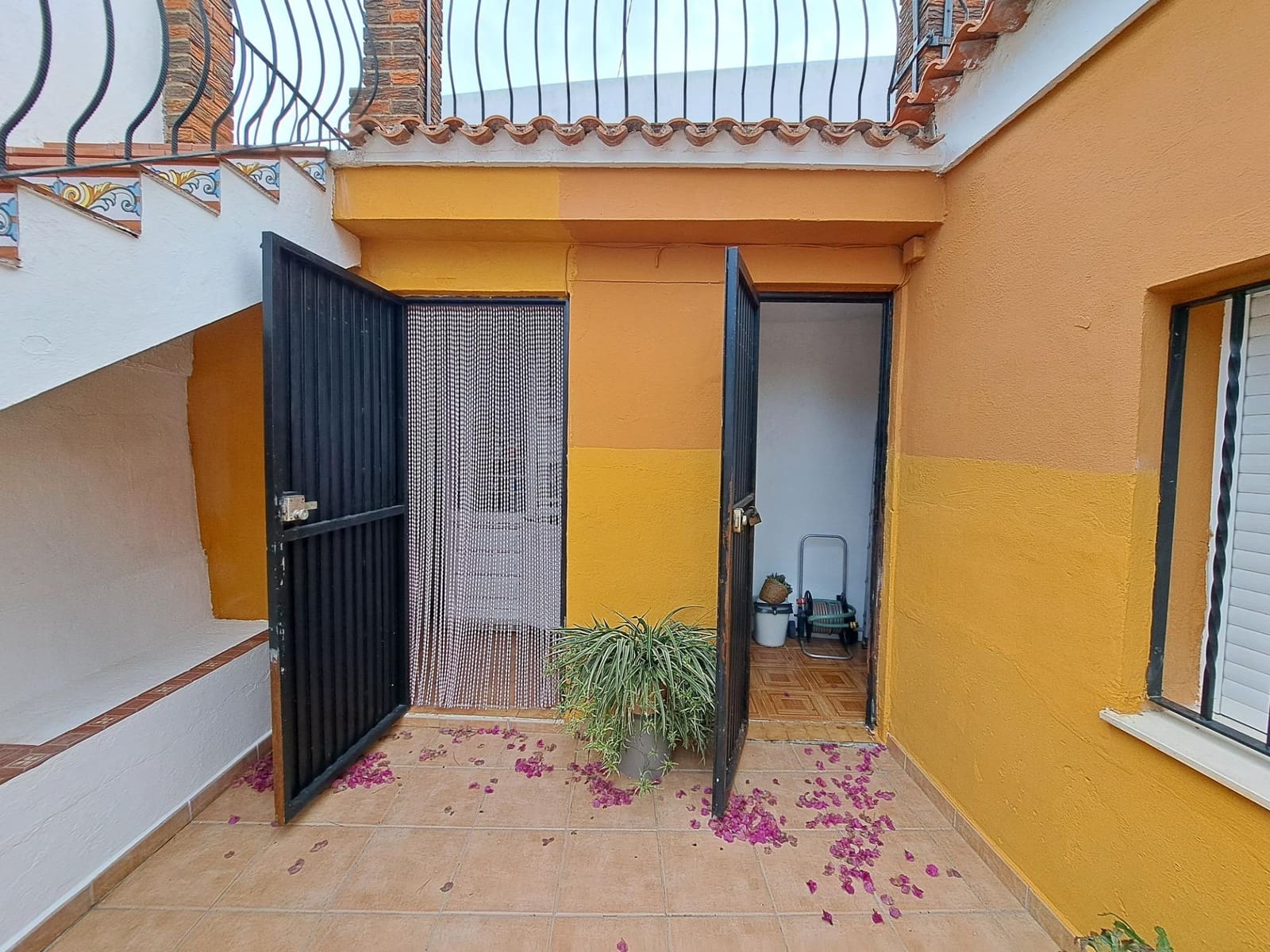 5 slaapkamer Flat te koop in Alzira met zwembad - € 425.000 (Ref: 10147142)