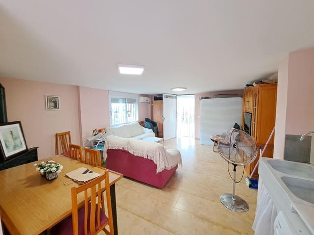 5 makuuhuone Asunto myytävänä paikassa Alzira mukana uima-altaan - 425 000 € (Ref: 10147142)