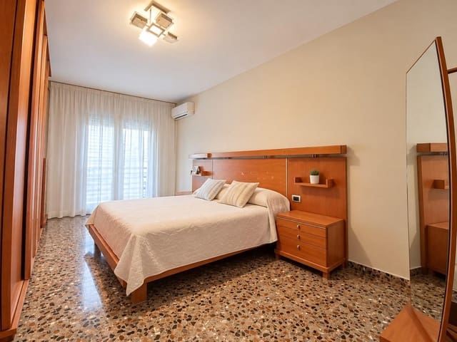 3 makuuhuone Huoneisto myytävänä paikassa Alzira - 205 000 € (Ref: 10155294)