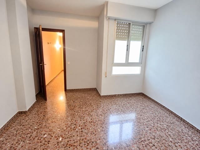 3 makuuhuone Huoneisto myytävänä paikassa Alzira - 205 000 € (Ref: 10155294)