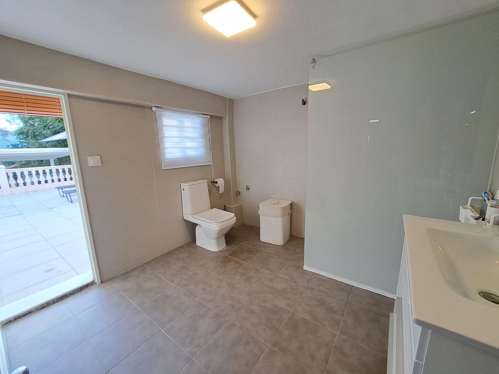 4 soverom Villa til salgs i Alzira med svømmebasseng garasje - € 280 000 (Ref: 10171609)