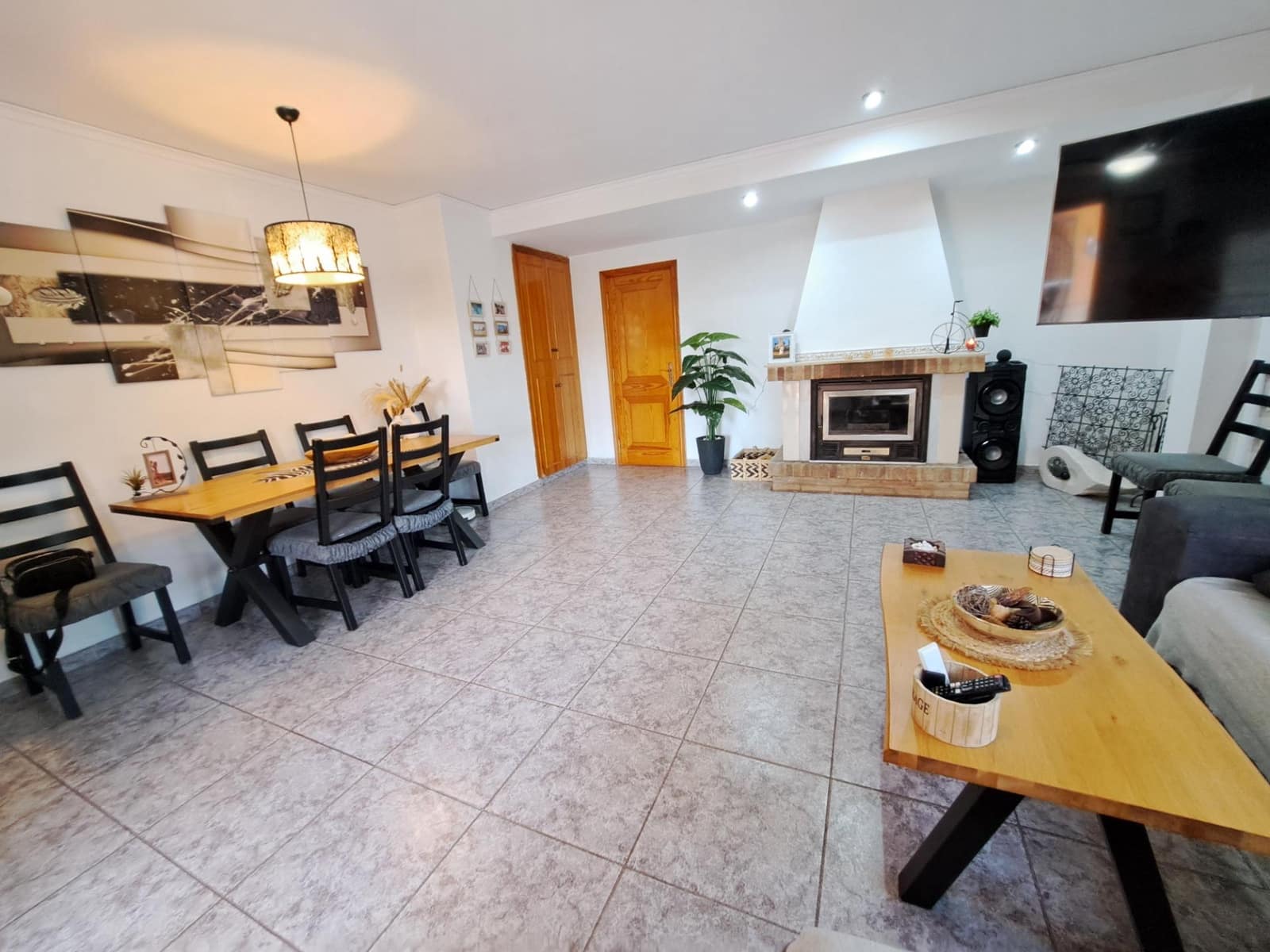 4 soverom Villa til salgs i Alzira med svømmebasseng garasje - € 280 000 (Ref: 10171609)